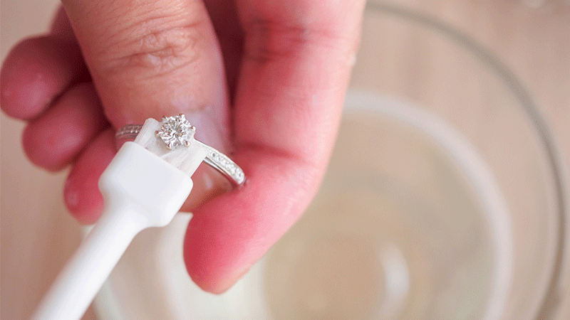 Cum să ai grijă de bijuteriile tale ca să le prelungești durata de viață