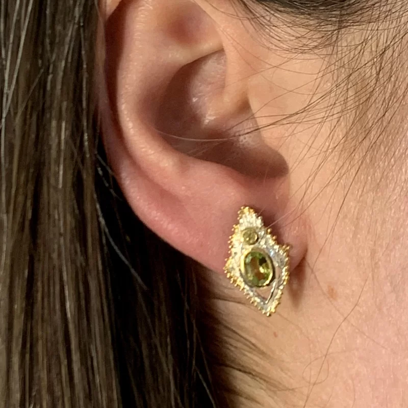 Cercei Argint 925 Accente aurite Peridot Natural - Eleganta si Rafinament