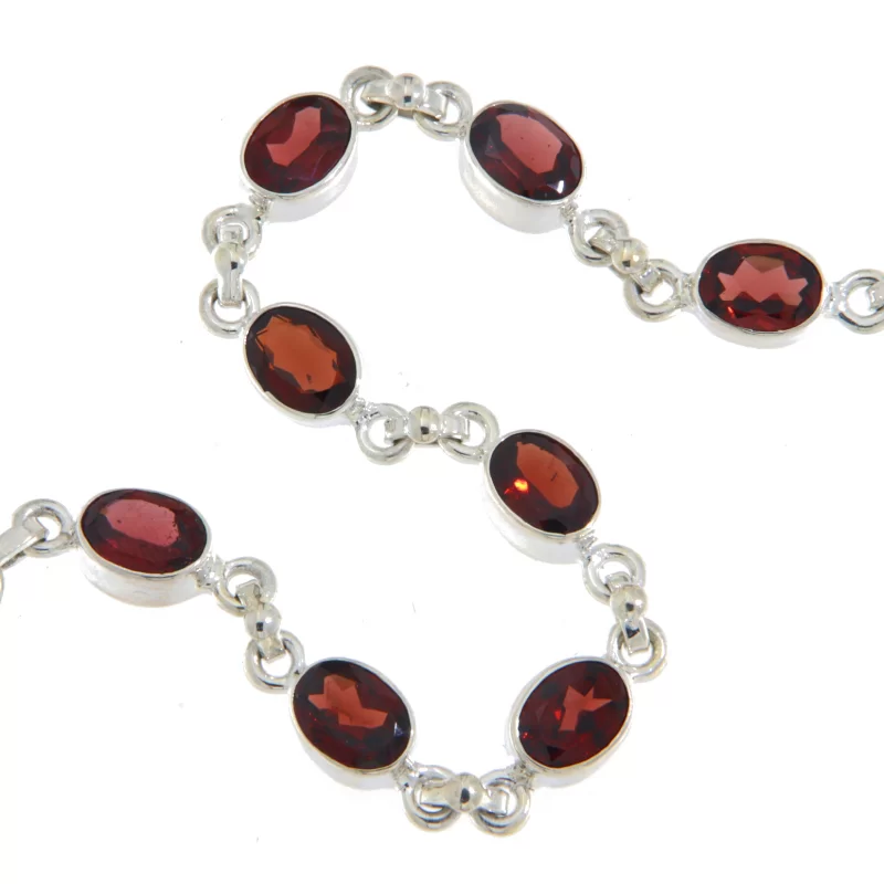 Bratara Argint 925  Granate Naturale - Putere si Eleganta
