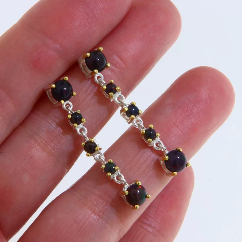 Cercei Argint 925 Accente Aurite Opal Negru Natural - Stil si Rafinament
