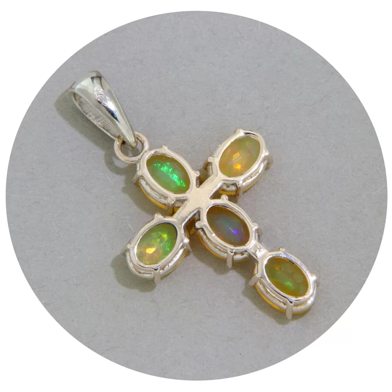 Pandantiv Argint 925 Cruce Opal Natural - Spiritualitate si Eleganta