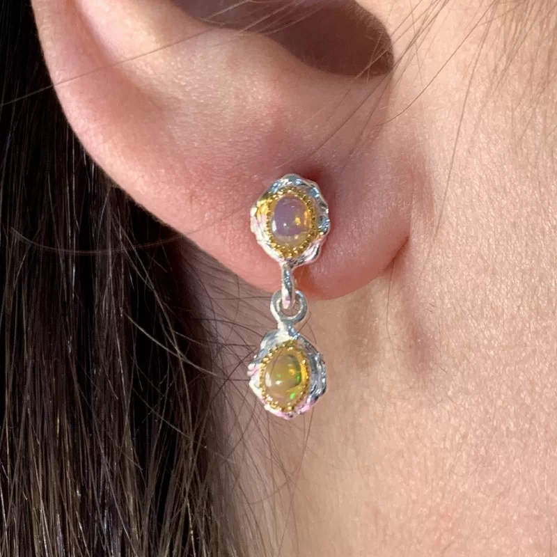 Cercei Argint 925 Accente Aurite Opal Natural - Stralucire Naturala si Eleganta