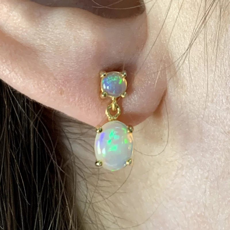 Cercei Argint 925 Auriti Opal Natural - Rafinament si Stralucire Diafana