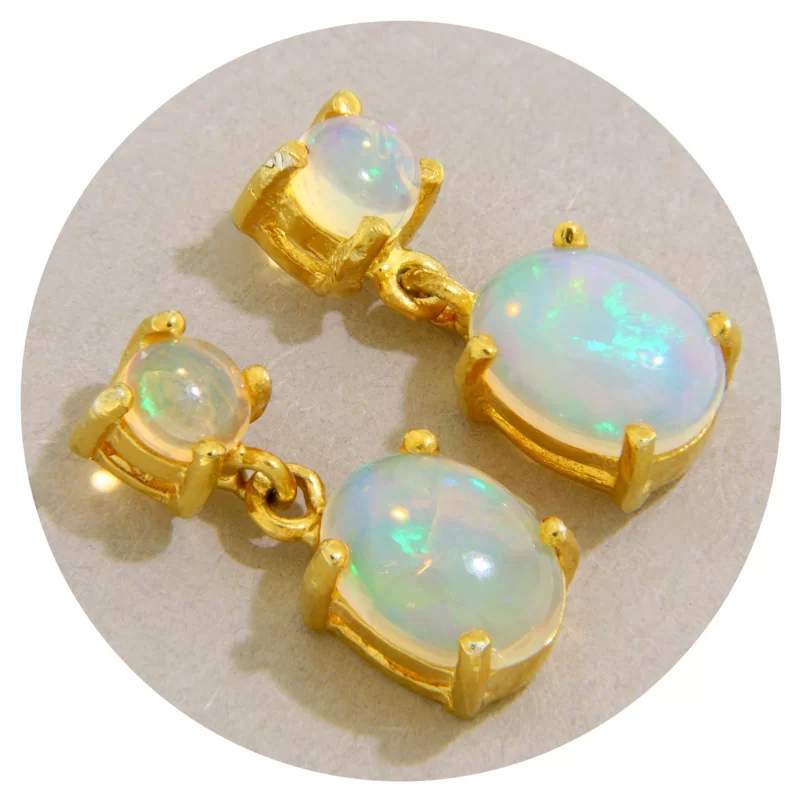 Cercei Argint 925 Auriti Opal Natural - Rafinament si Stralucire Diafana