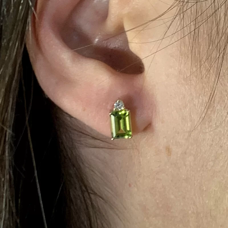 Cercei Aur 14k Galben Peridot Diamante Naturale - Eleganta si Rafinament