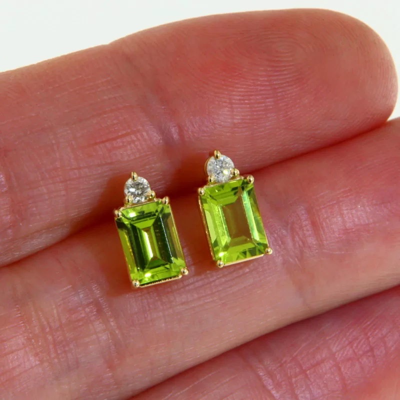 Cercei Aur 14k Galben Peridot Diamante Naturale - Eleganta si Rafinament