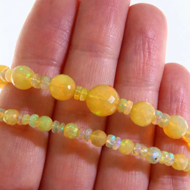Colier Opal Etiopian Natural Aur 14 k Galben - Eleganta si Stralucire