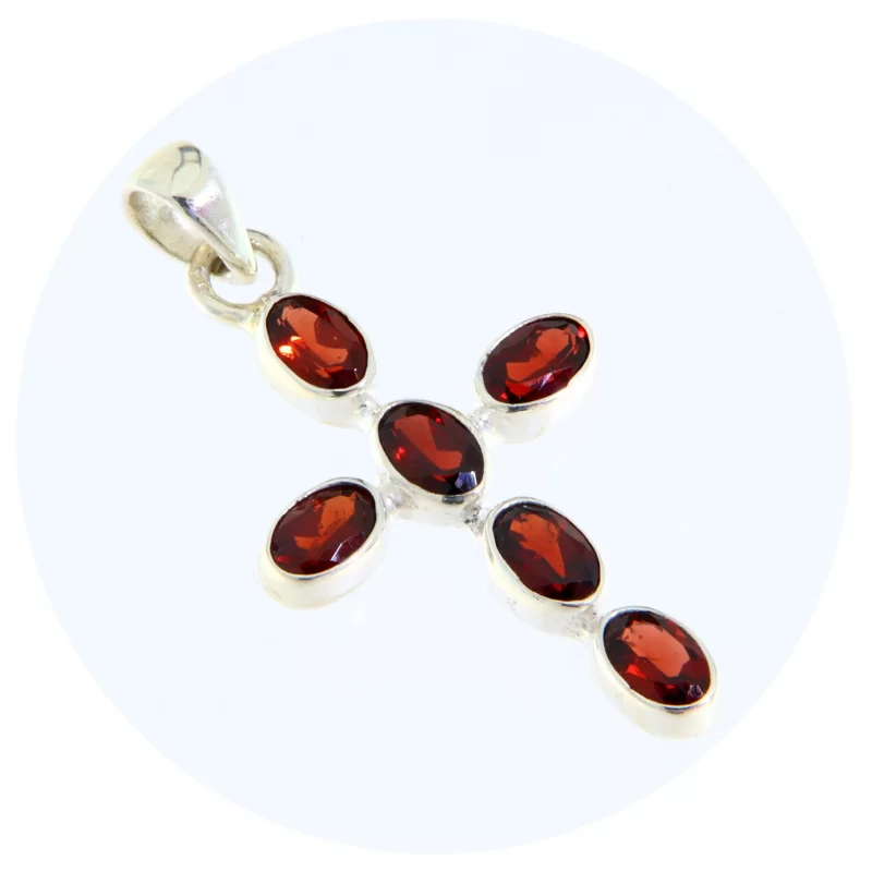 Pandantiv Argint 925 Cruce Granat Natural  - Rafinament si Pasiune