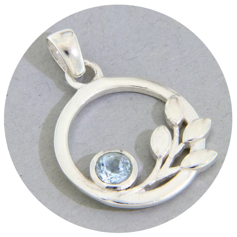 Pandantiv Argint 925 Ramura cu frunze Topaz Natural - Eleganta si Claritate