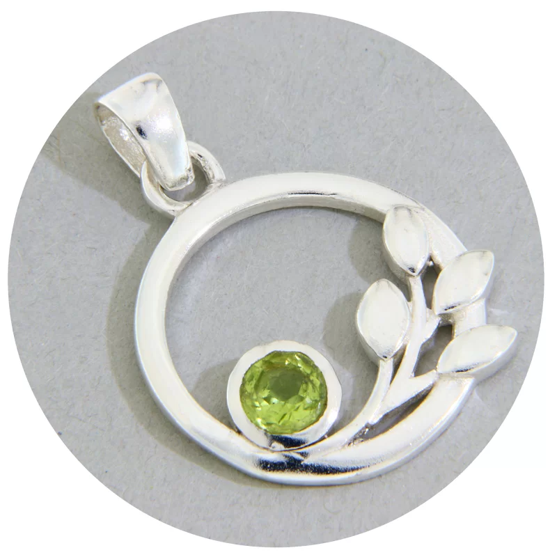Pandantiv Argint 925 Ramura cu frunze Peridot Natural - Luminozitate si Regenerare