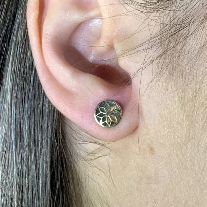 Cercei Aur Galben 14 k Floare Stilizata - Eleganta Artistica