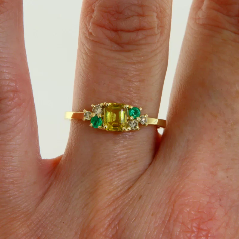 Inel Aur 14k Safir Galben Smaralde Diamante Naturale - Vibrant si Rafinat