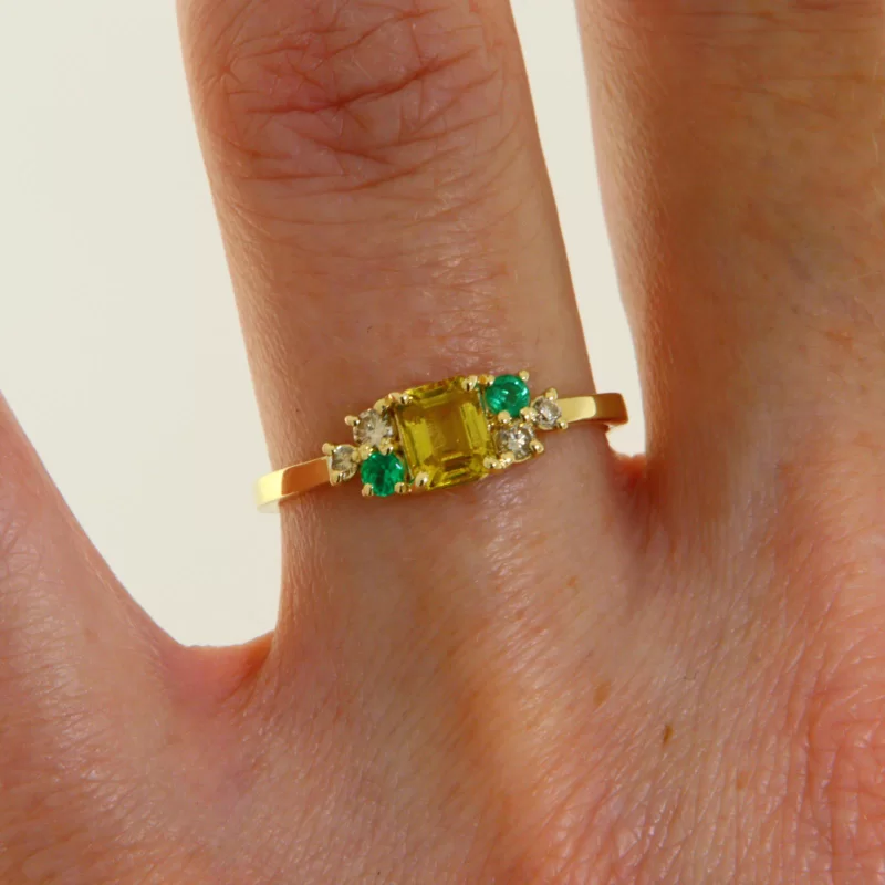 Inel Aur 14k Safir Galben Smaralde Diamante Naturale - Vibrant si Rafinat