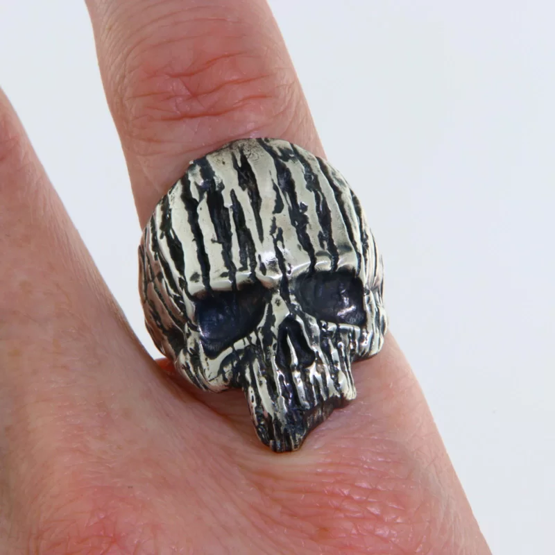 Ghiul Argint 925 Oxidat Wood Skull - Atitudine si Nonconformism