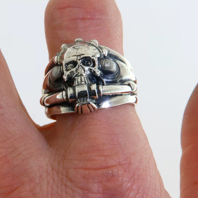 Ghiul Barbatesc Argint 925 Oxidat Cyberpunk Robot Skull - Futurism si Forta