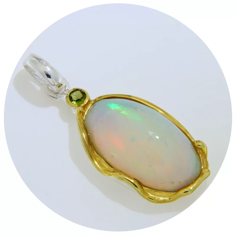 Pandantiv Argint 925 Accente Aurite Opal Peridot Naturale - Stralucire si Vitalitate