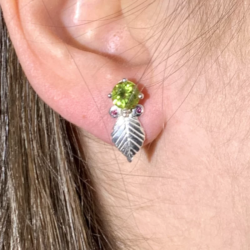 Cercei Argint 925 Peridot Granate Naturale Frunze - Natura si Eleganta