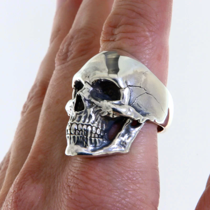 Ghiul Masiv Barbatesc Argint 925 Oxidat Craniu Skull - Putere si Atitudine