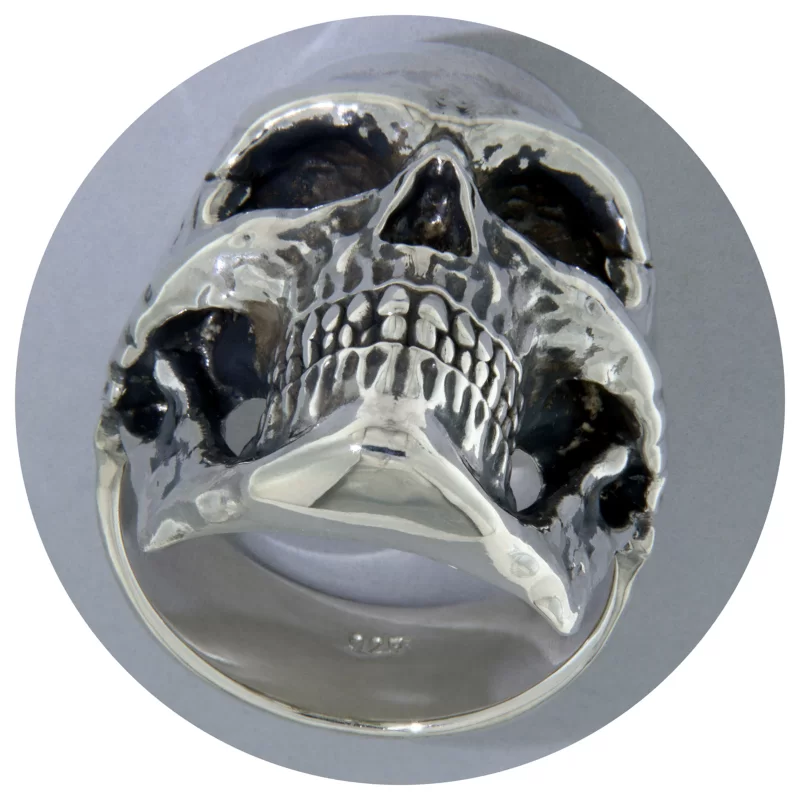 Ghiul Masiv Barbatesc Argint 925 Oxidat Craniu Skull - Putere si Atitudine