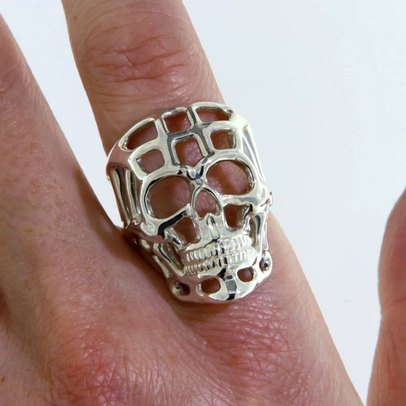 Inel Masiv Sculptat Barbatesc Argint 925 Skull Cage - Design Volumetric