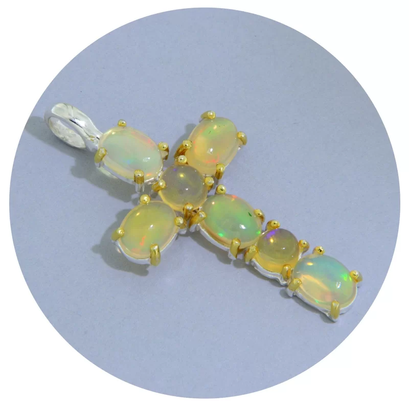 Pandantiv Argint 925 Accente Aurite Cruce Opal Etiopian Natural - Eleganta si Spiritualitate