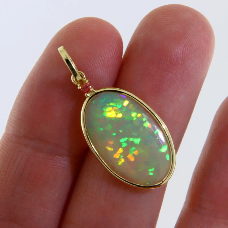 Pandantiv Aur Galben 14 k Opal Etiopian Safir Bordeaux Naturale - Lumina interioara