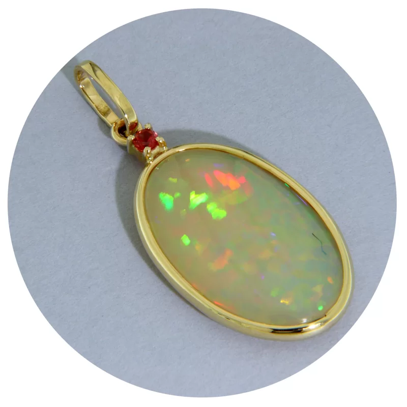 Pandantiv Aur Galben 14 k Opal Etiopian Safir Bordeaux Naturale - Lumina interioara