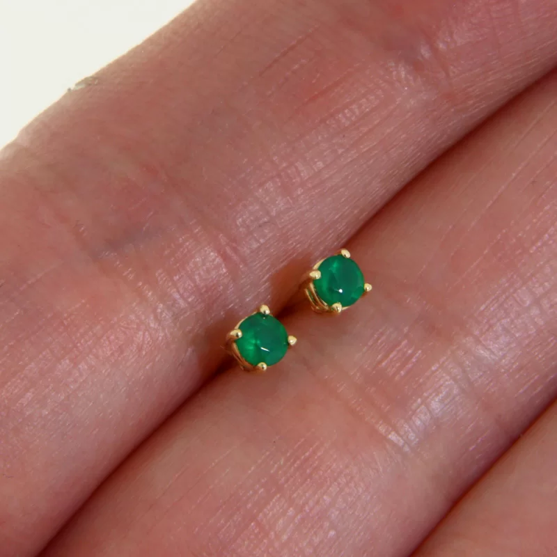 Cercei Stud Surub Aur 14k Onix Verde Natural - Rafinament Pur