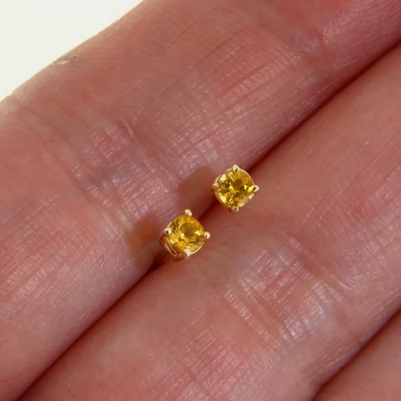 Cercei Stud Surub Aur 14k Citrin Luminozitate si Rafinament