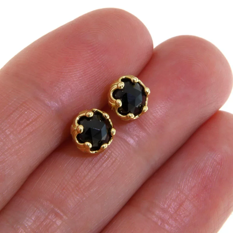 Cercei Stud Aur Galben 14k Spinel Negru Natural Colectia Miniature Royals - Eleganta Magnetica