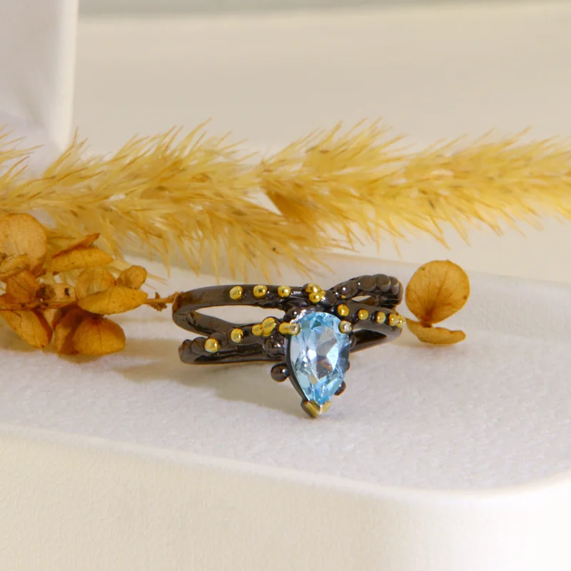 Inel Argint 925 Rodiat Negru Accente Aurii Topaz Natural - Contrast Modern