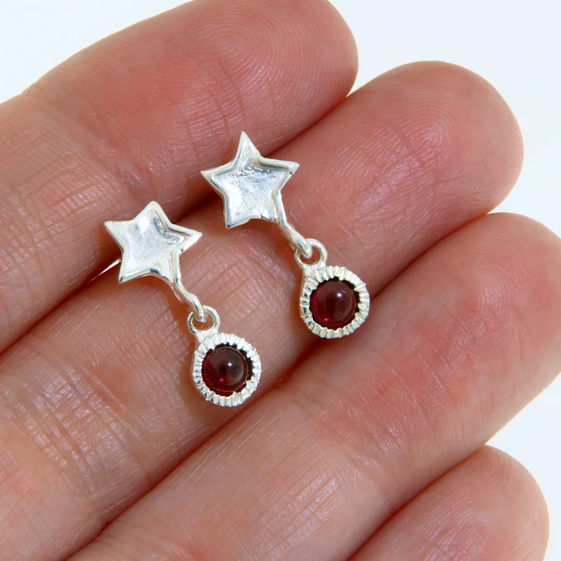 Cercei Stud Argint 925 Granat Rodolit Natural - Delicate Star