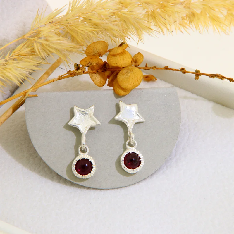 Cercei Stud Argint 925 Granat Rodolit Natural - Delicate Star