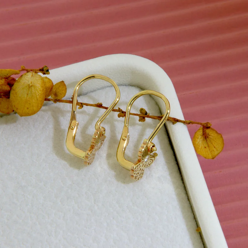 Cercei Tortite Fete Aur Galben 14k Ingerasi Diamante Naturale - Delicatete si Protectie