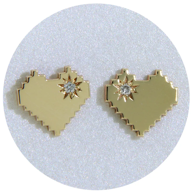  Cercei Stud Aur Galben 14k Inimi Diamante Naturale - Margine Zimtata Pixelata