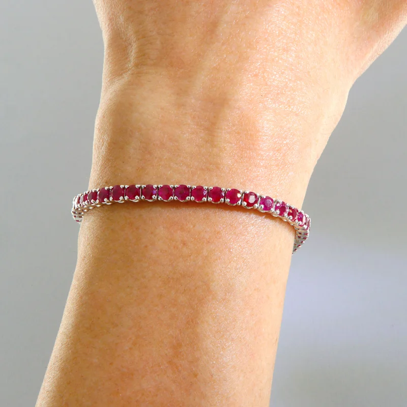 Bratara Tennis Aur Alb 14k Rubine Naturale - Lumina si Pasiune
