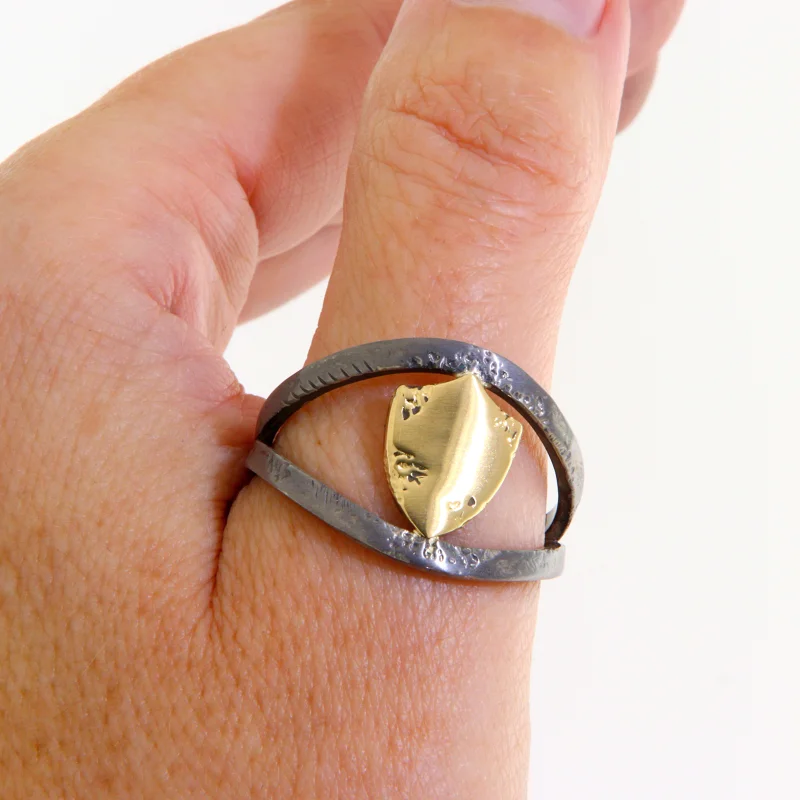 Inel Barbatesc Aur 18k si Argint - Design Sculptural Scut Protector