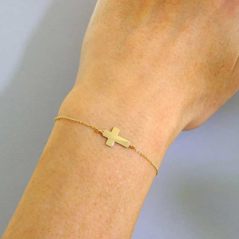  Bratara cu Lant Aur Galben 14k Cruciulita - Fina cu Semnificatie