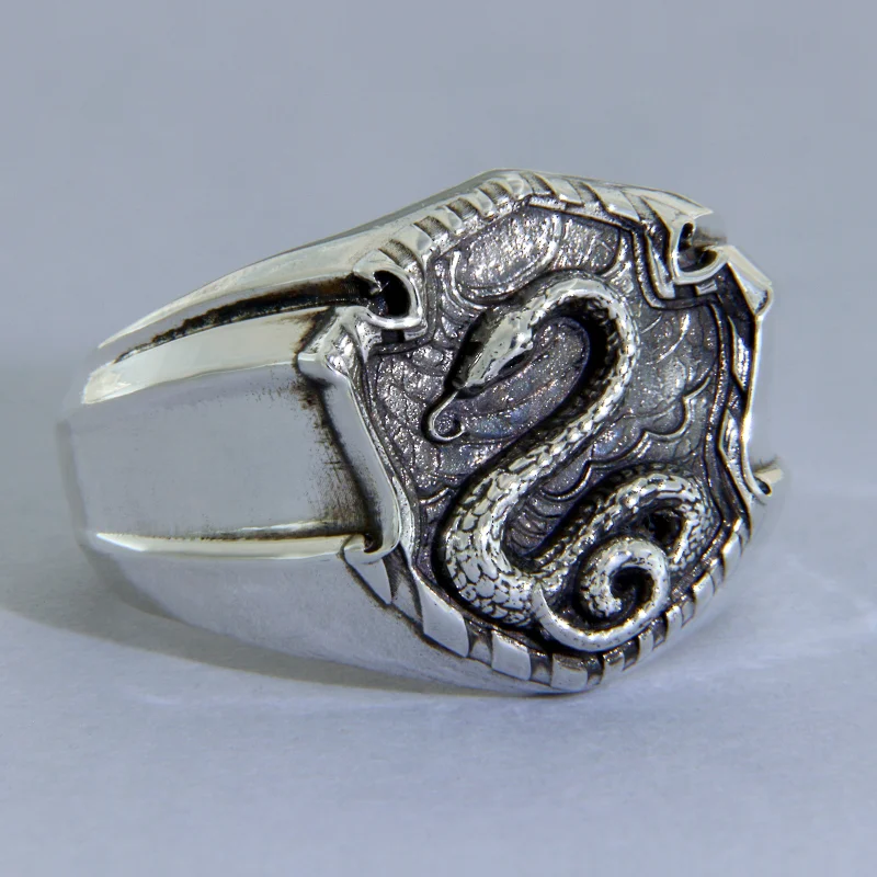 Inel Barbatesc Argint 925 Harry Potter Slythering Ring - Putere si Identitate