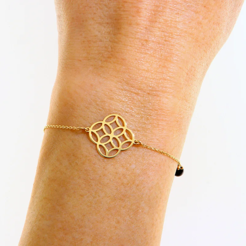 Bratara Aur Galben 14k cu Elemente Geometrice si Onix Negru Natural