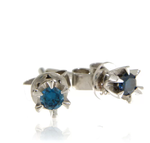 Cercei Aur Alb 14K 585 cu Diamante Naturale Albastre - Stralucire Captivanta