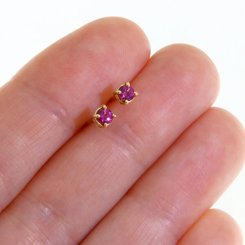 Cercei Stud Aur Galben 14k Granat Rodolit Natural