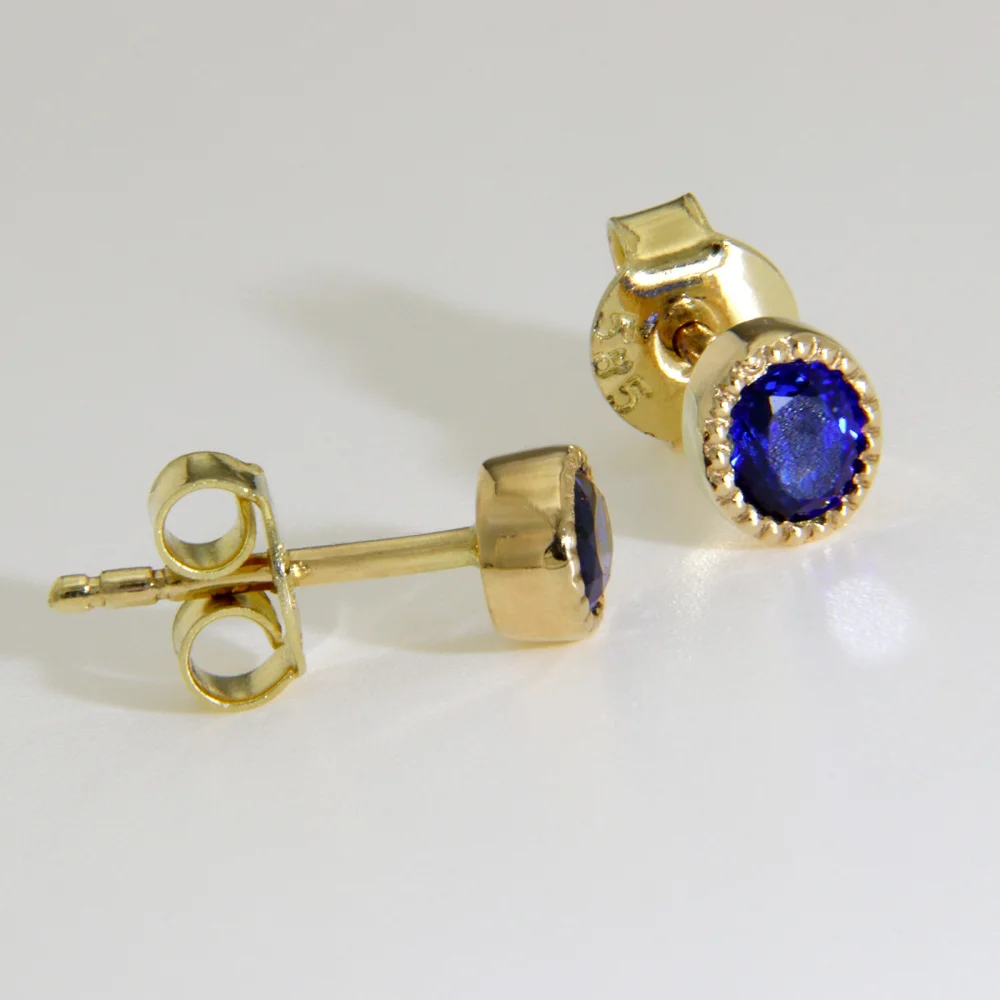 Cercei Stud Safire Naturale de Ceylon - Amazing Royal Blue