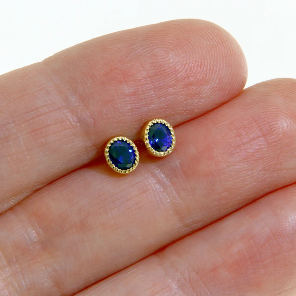Cercei Stud Safire Naturale de Ceylon - Amazing Royal Blue