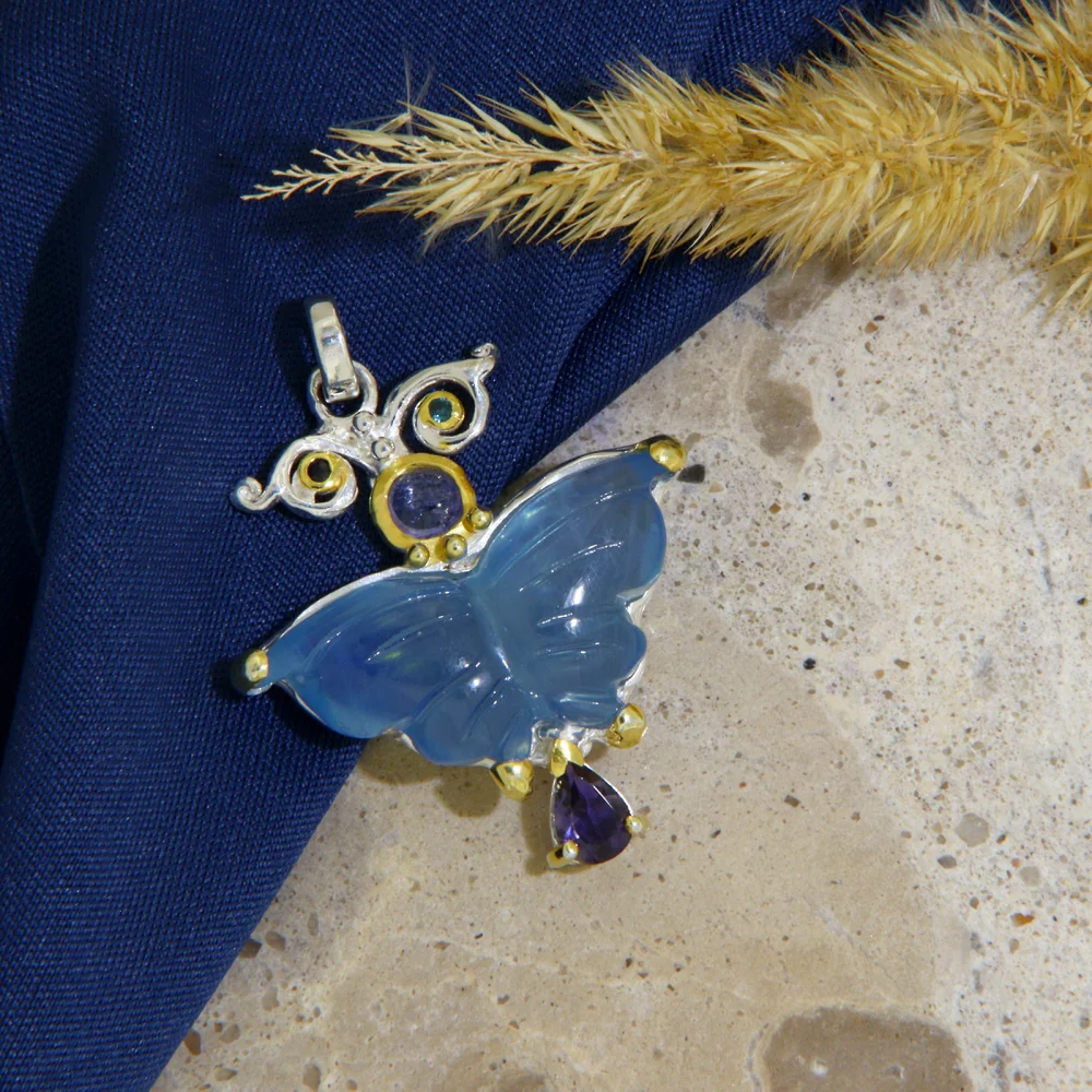 Pandantiv Argint 925 Accente Aurite Acvamarin Gravat Manual Ametist Naturale Fluture